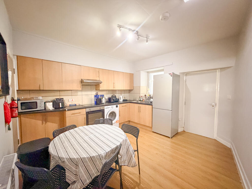 House in Sheffield, Steel Bank, Crookes - View 4