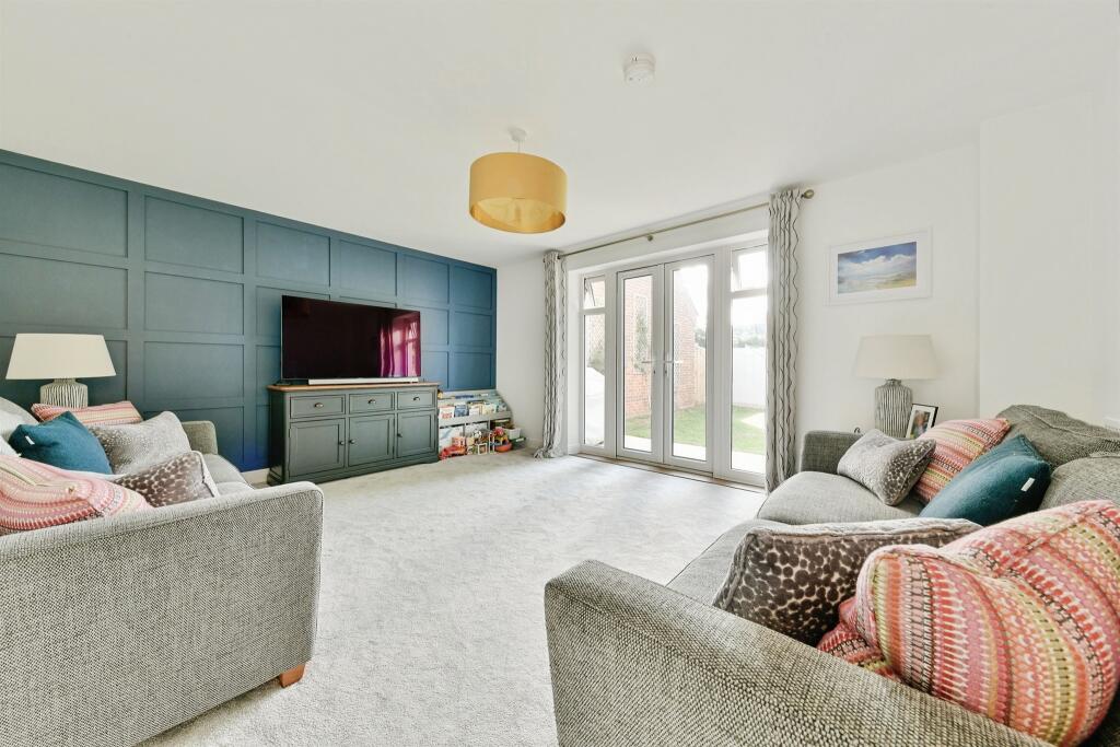 House in North Hertfordshire, Codicote - More