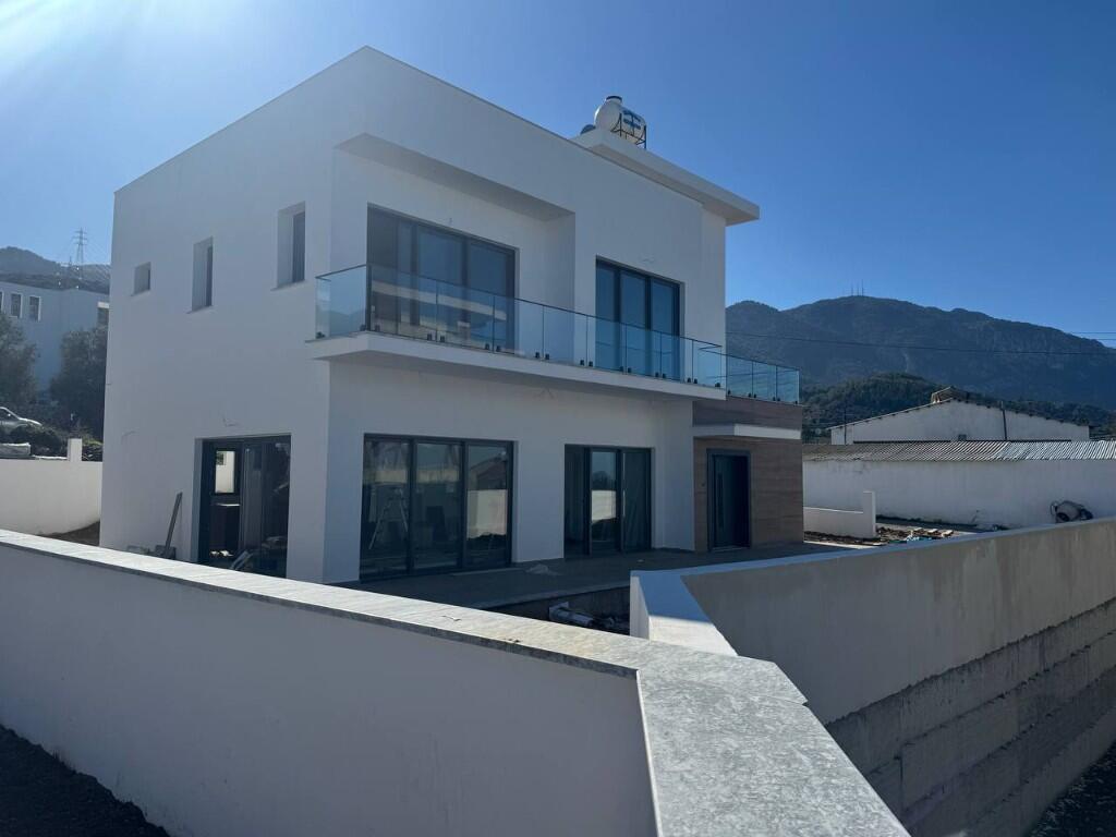 Main image of property: Alsancak, Girne