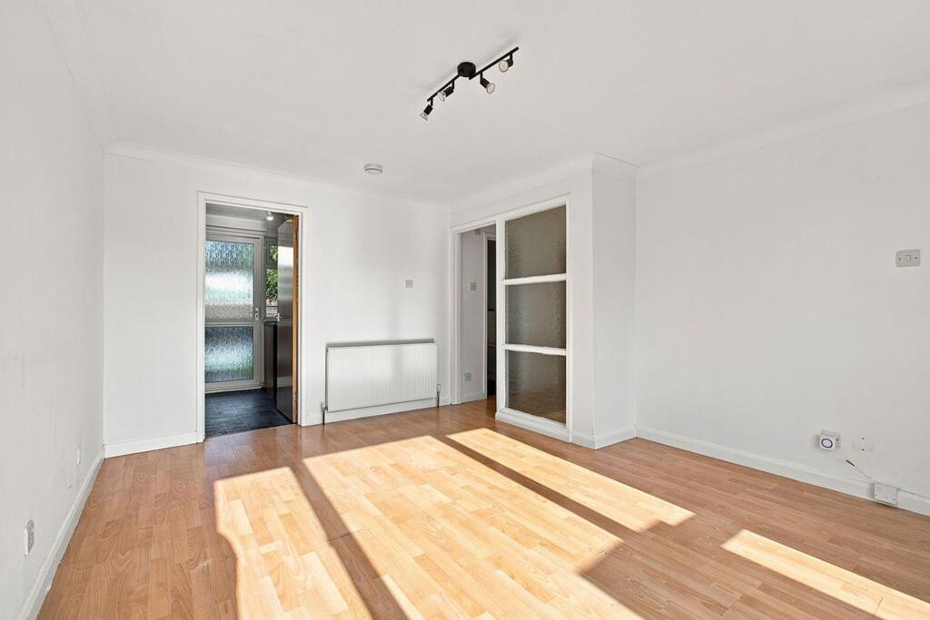 Apartment in Paisley - View 5
