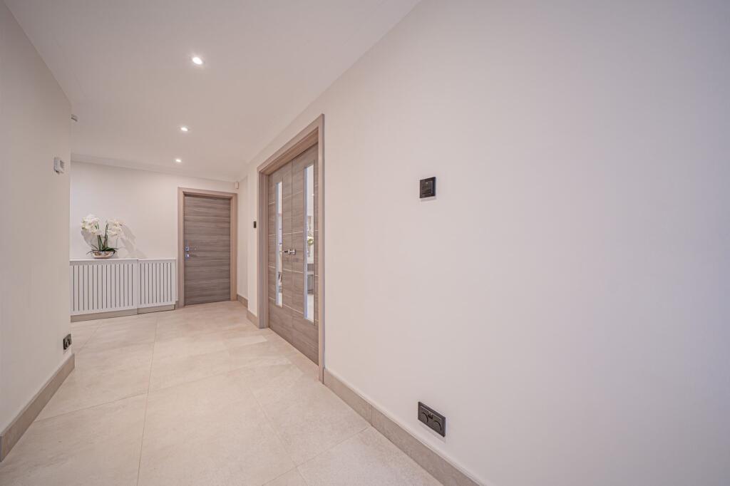 Additional image 12 of Denby Croft, Shirley, B90