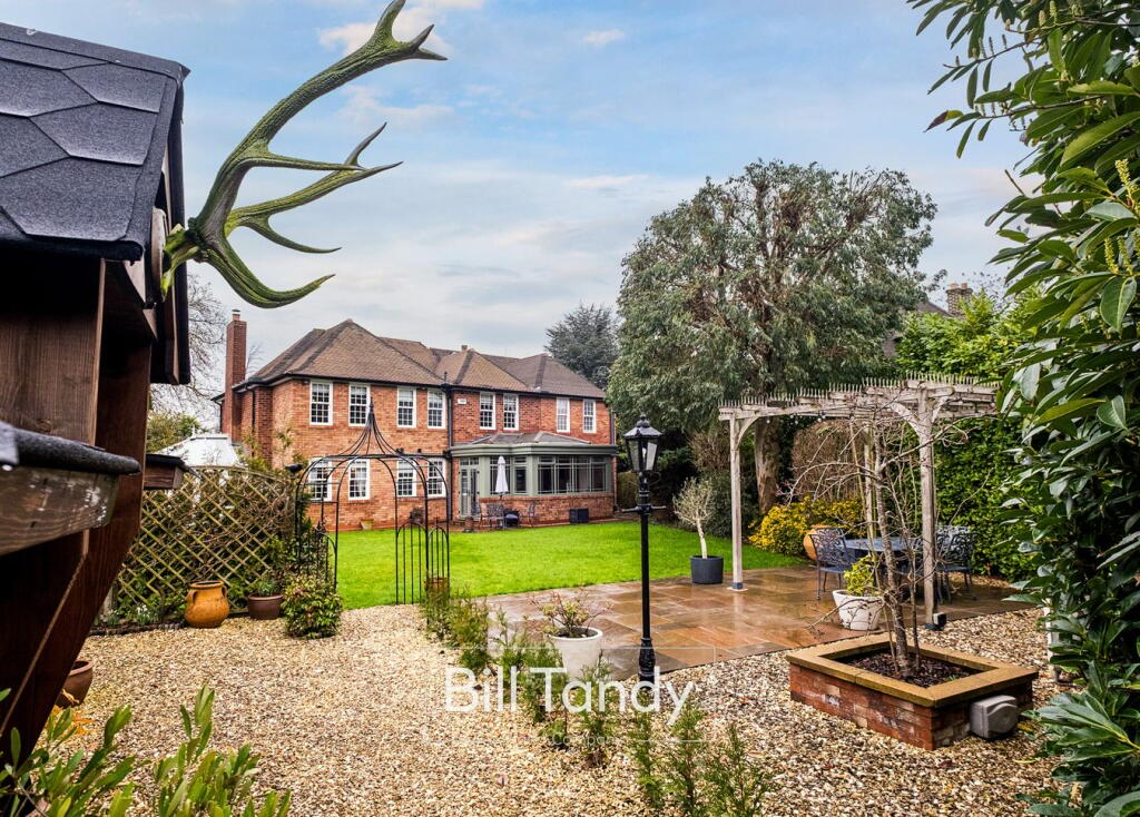 21 The Friary, Lichfield, WS13 photo 2