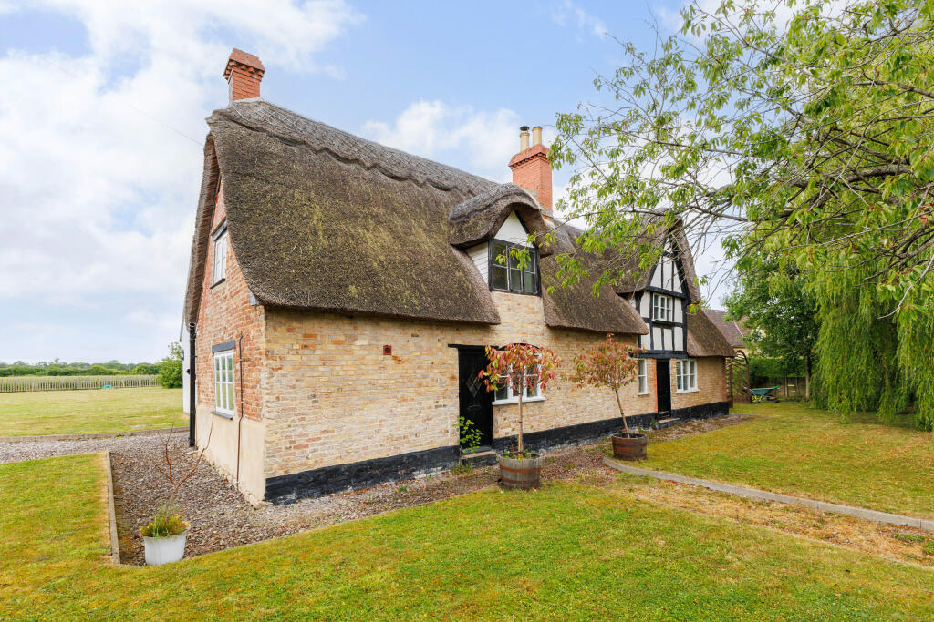 Main image of property: Bath Road, Frocester, GL10