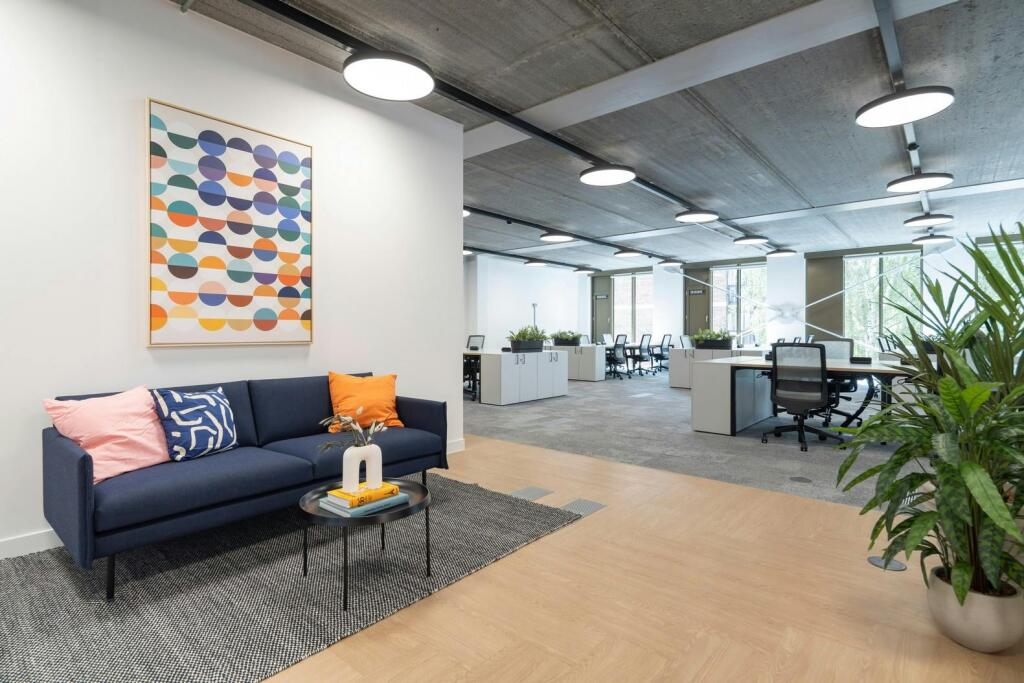 1st Floor - Reception