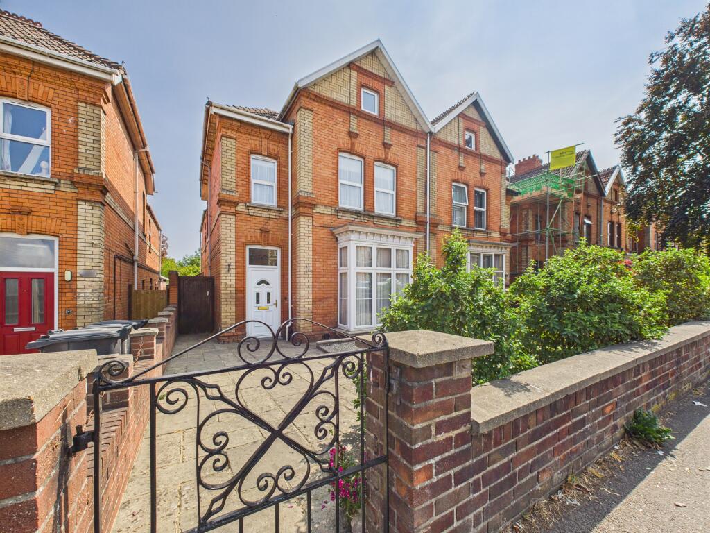 Main image of property: Taunton Road, Bridgwater