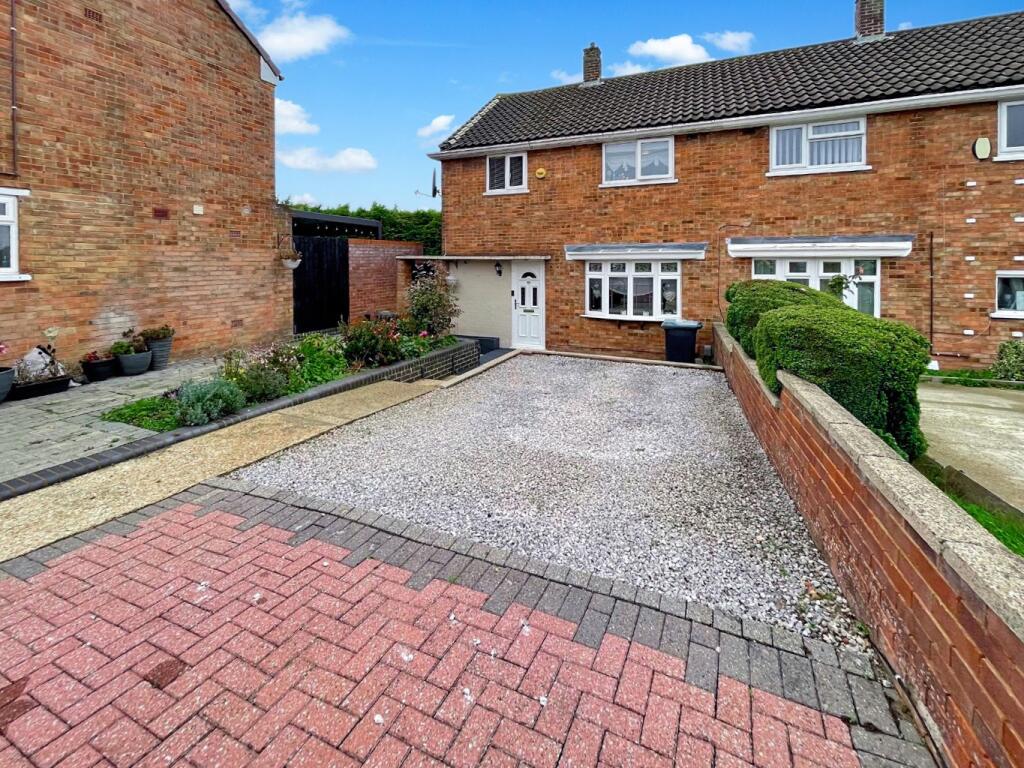 Hollybush Road, Luton, Bedfordshire, LU2 9HQ, Bedfordshire