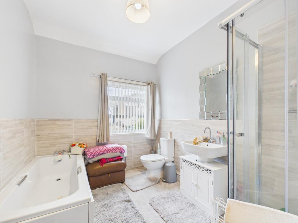 House in Hull, Kingston upon Hull - More