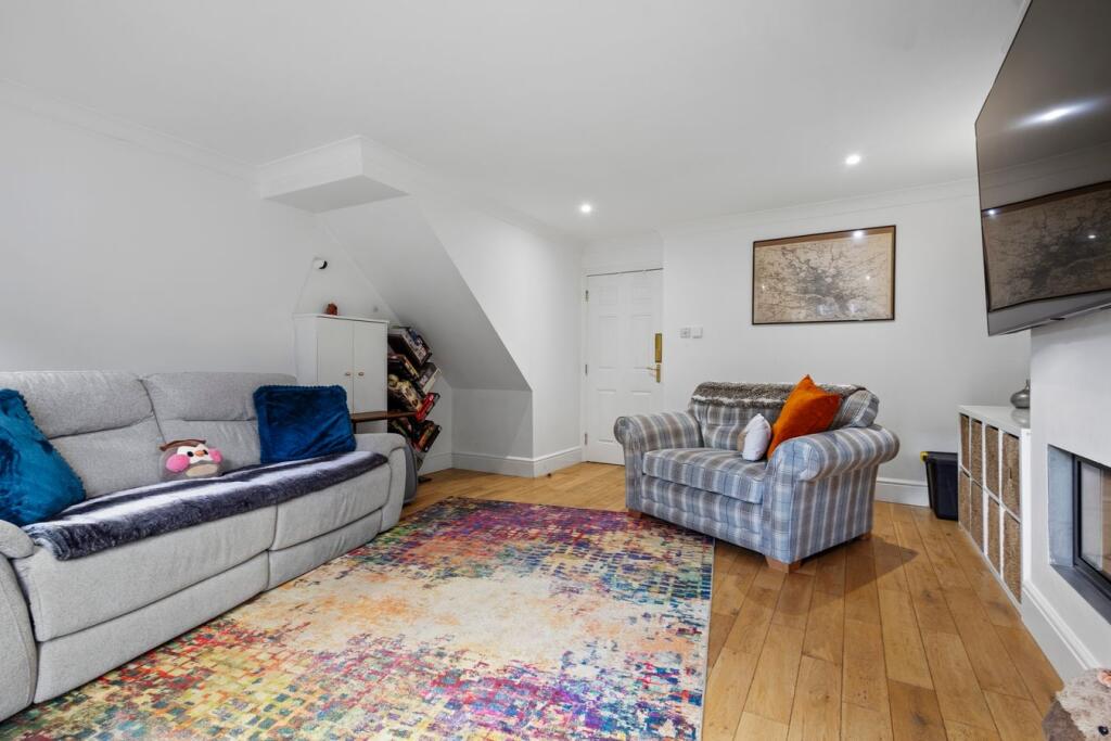 House in Kilmarnock, East Ayrshire - View 5