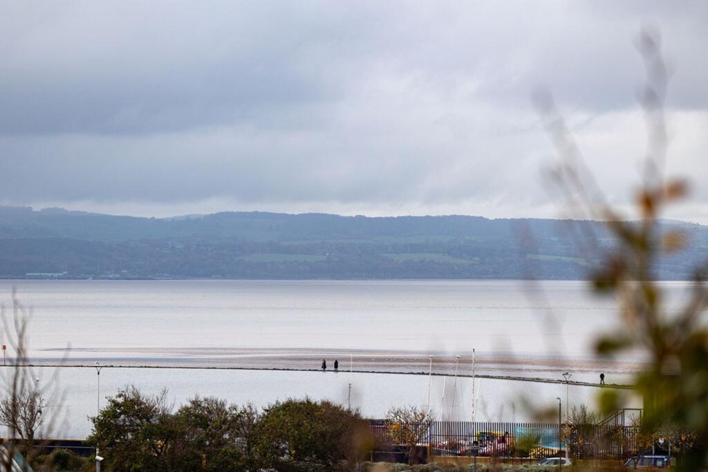 Dee Lane, West Kirby, CH48 photo 2