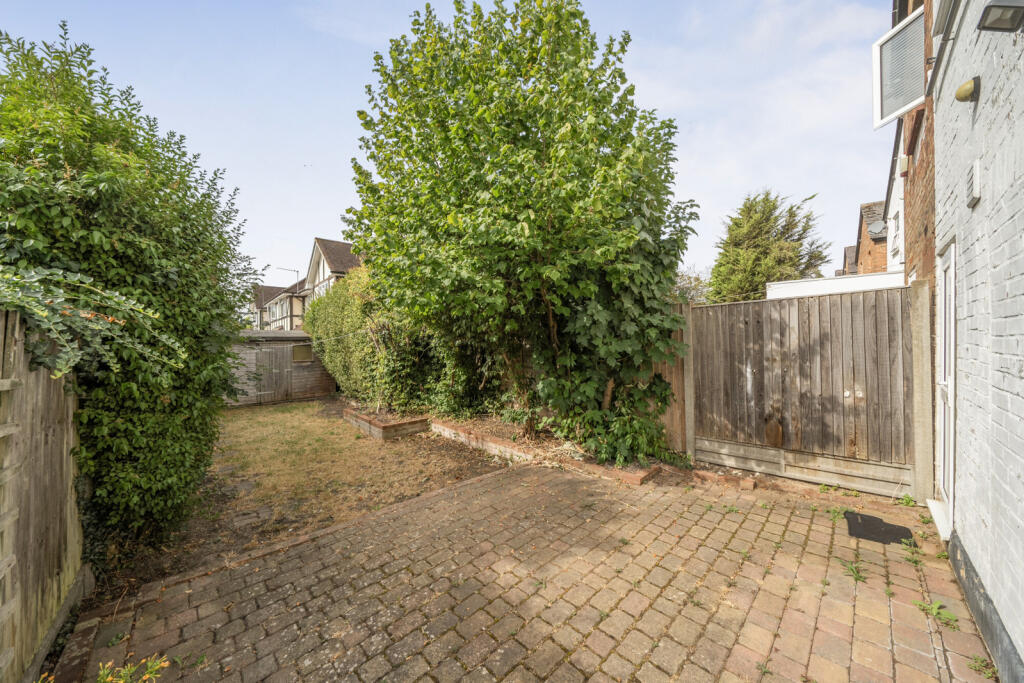 House in Harrow - View 5
