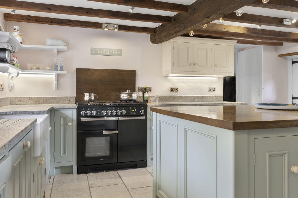 Additional image 4 of Otley Road, Edge of Hawksworth & Menston