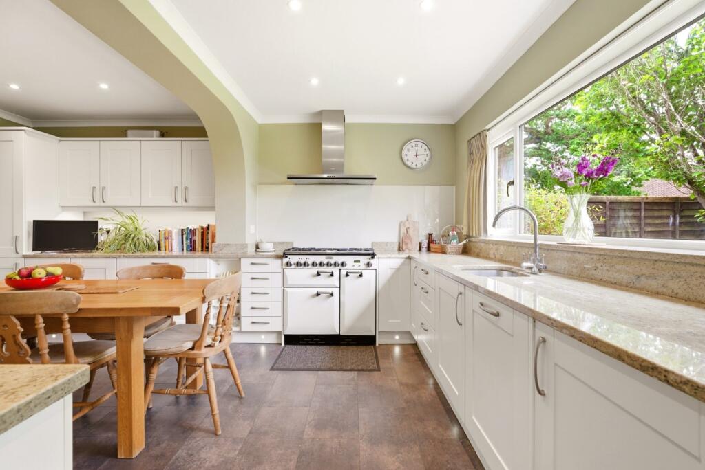 House in St Albans, King Harry Park, St Stephens - View 5