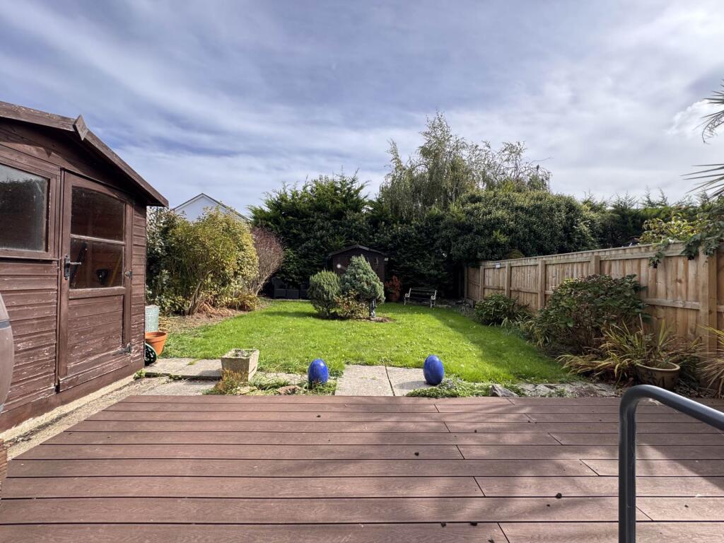 2, Ashplants Close, Bideford photo 3