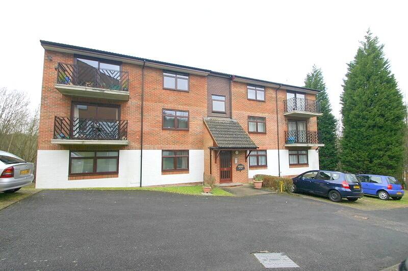 Main image of property: 1 bedroom Top Floor Flat in Whyteleafe