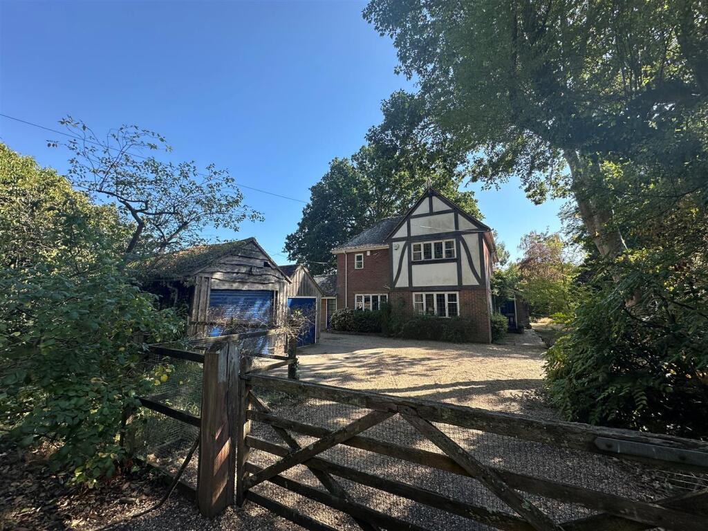 Main image of property: Wickham