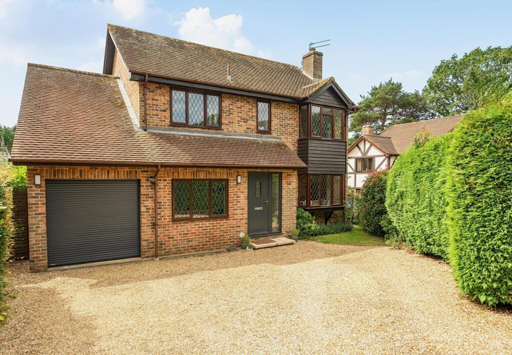 Main image of property: 3 Fox Dell, Storrington, West Sussex RH20 4JY