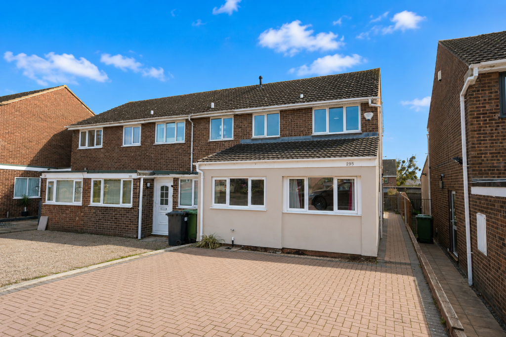 Main image of property: Buckfield Road, Leominster, Herefordshire, HR6 8SD