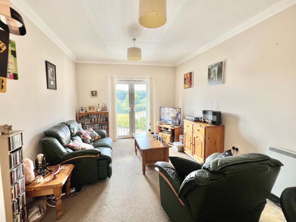 Caer Castell House, Coychurch Road, Bridgend County Borough, CF31 2DL photo 4