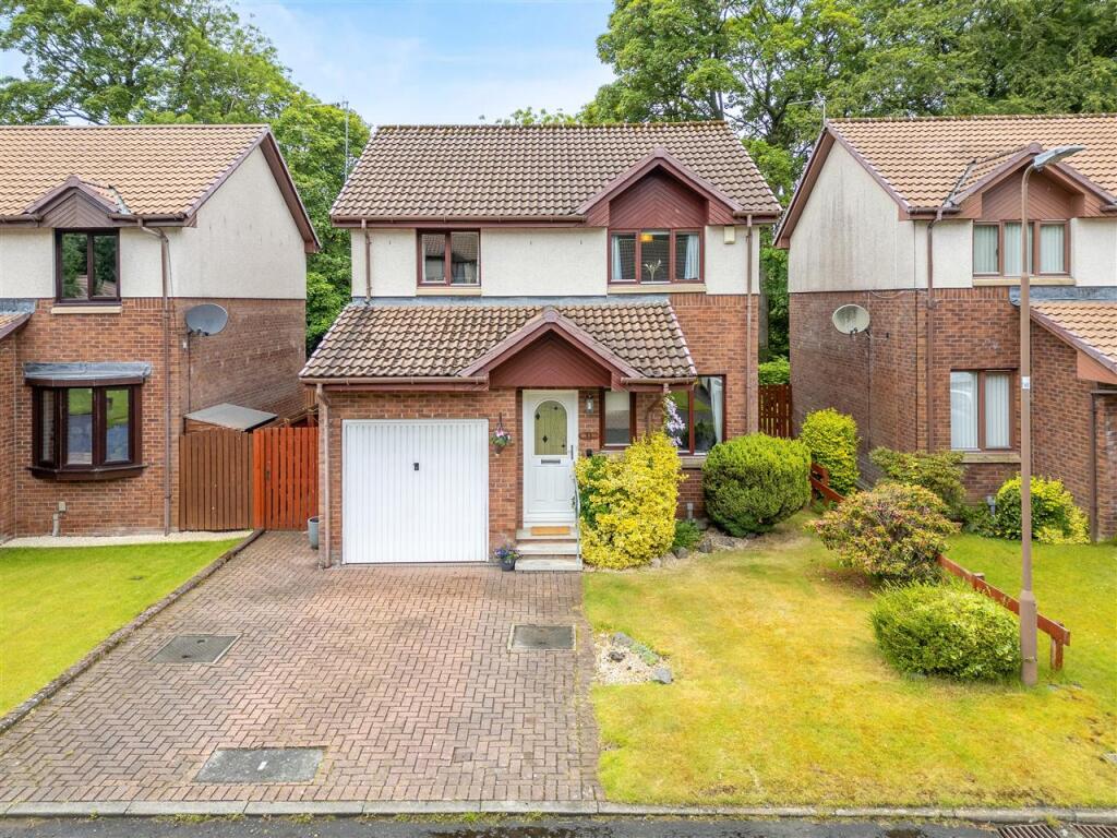 Main image of property: Kaims Grove, Livingston