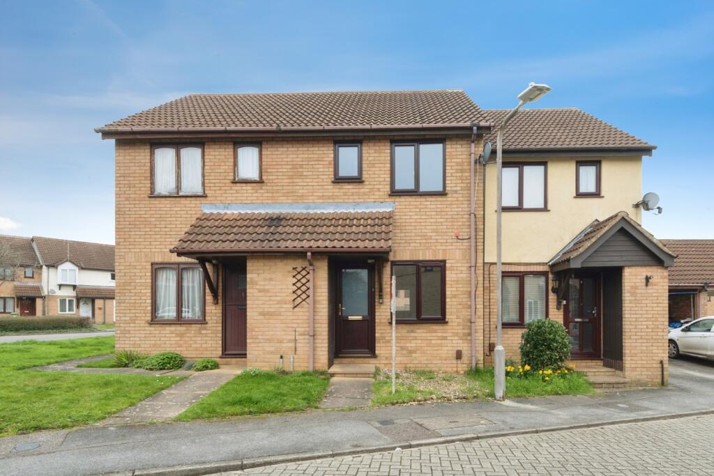 Main image of property: Waterloo Court, Bletchley, Buckinghamshire, MK3