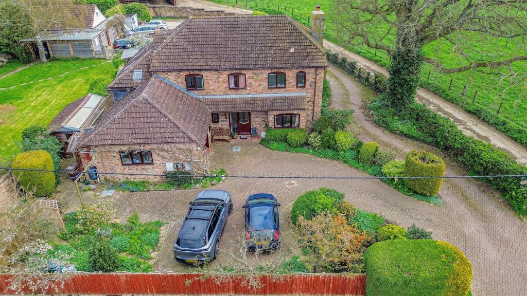 Main image of property: St. Johns Road, Slimbridge, Gloucester