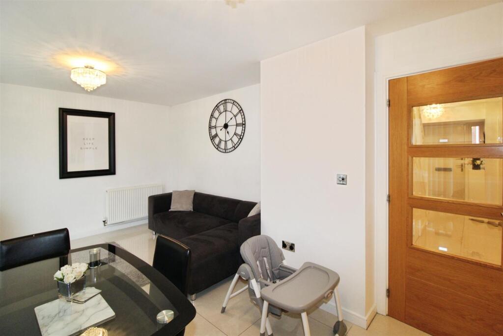 House in Rugby, Cawston, Dunchurch - View 4
