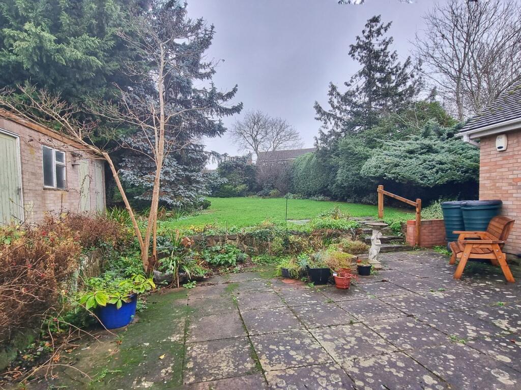 House in Silsoe, Central Bedfordshire - View 4