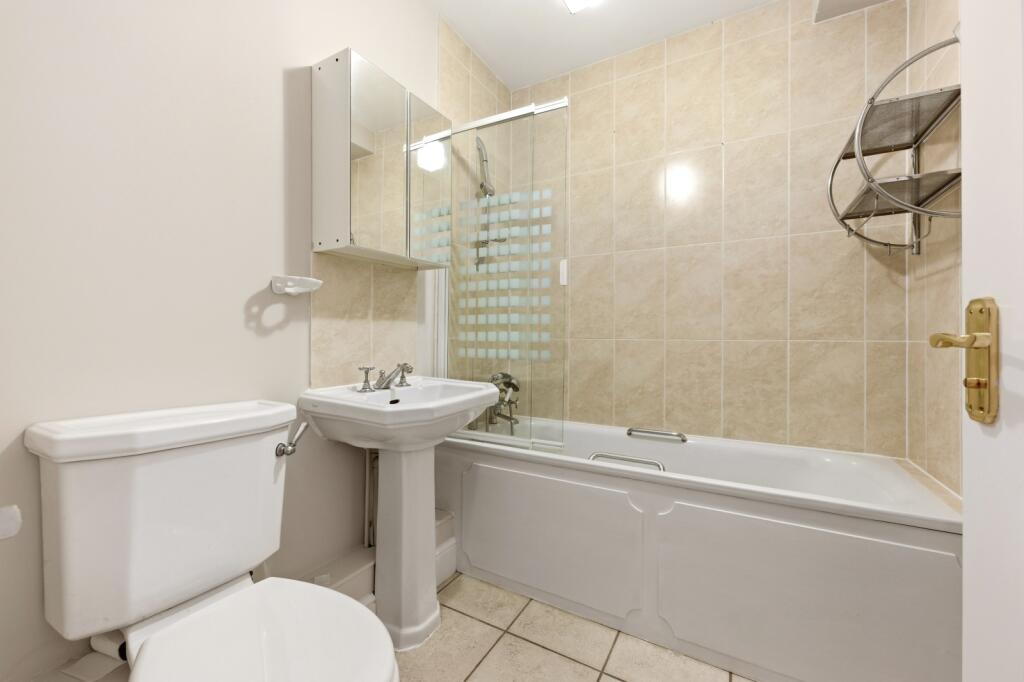 Additional image 13 of Astwick Manor, Coopers Green Lane, Hatfield, Hertfordshire, AL10