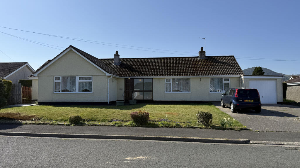 3-bed house on 14 Westlands Close, Ramsey, IM8 3PU, £465,000