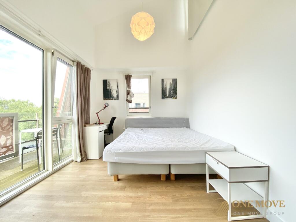 Apartment in London - View 5