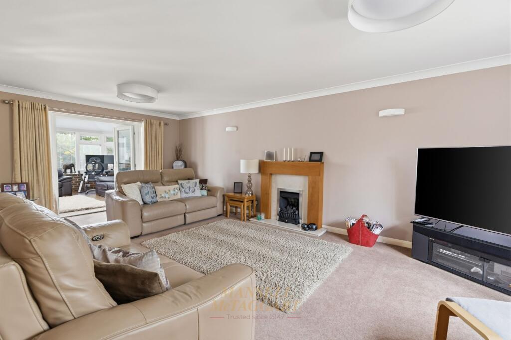House in Redhill - View 4