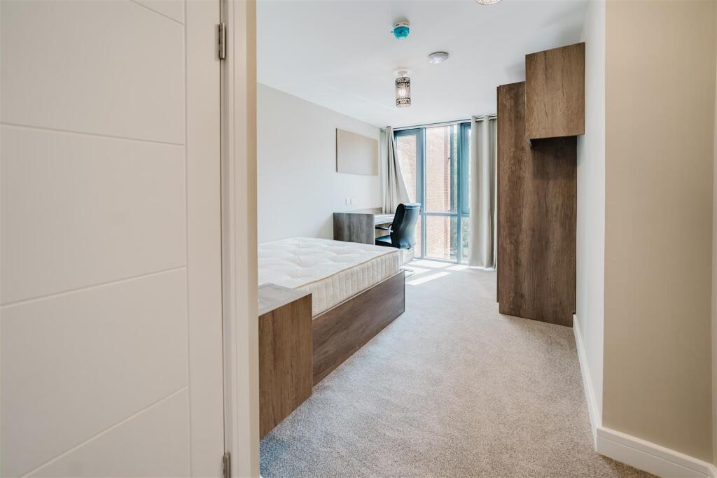Apartment in Coventry - View 5