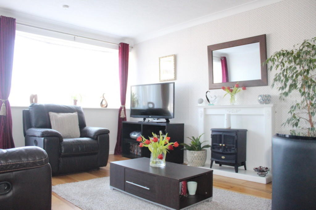 Apartment in Harrow - More