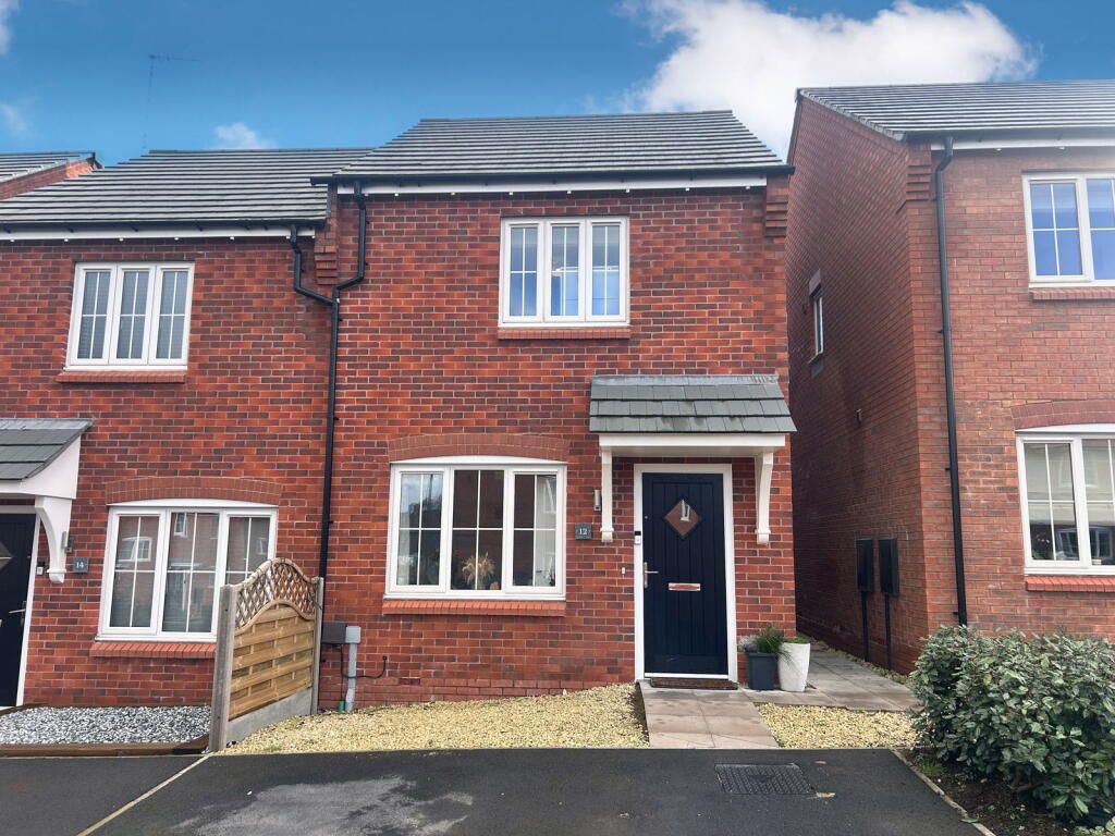 2-bed semi-detached on Holden Drive, Swadlincote, DE11 7FR, £205,000