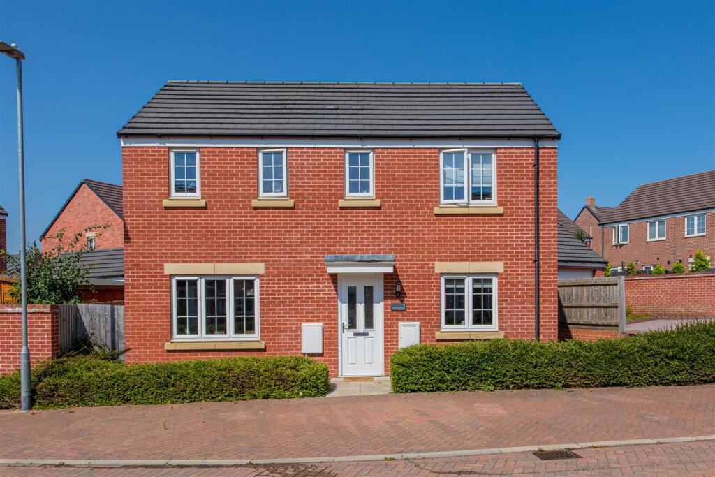 Egan Close, Weldon, Corby - View 2