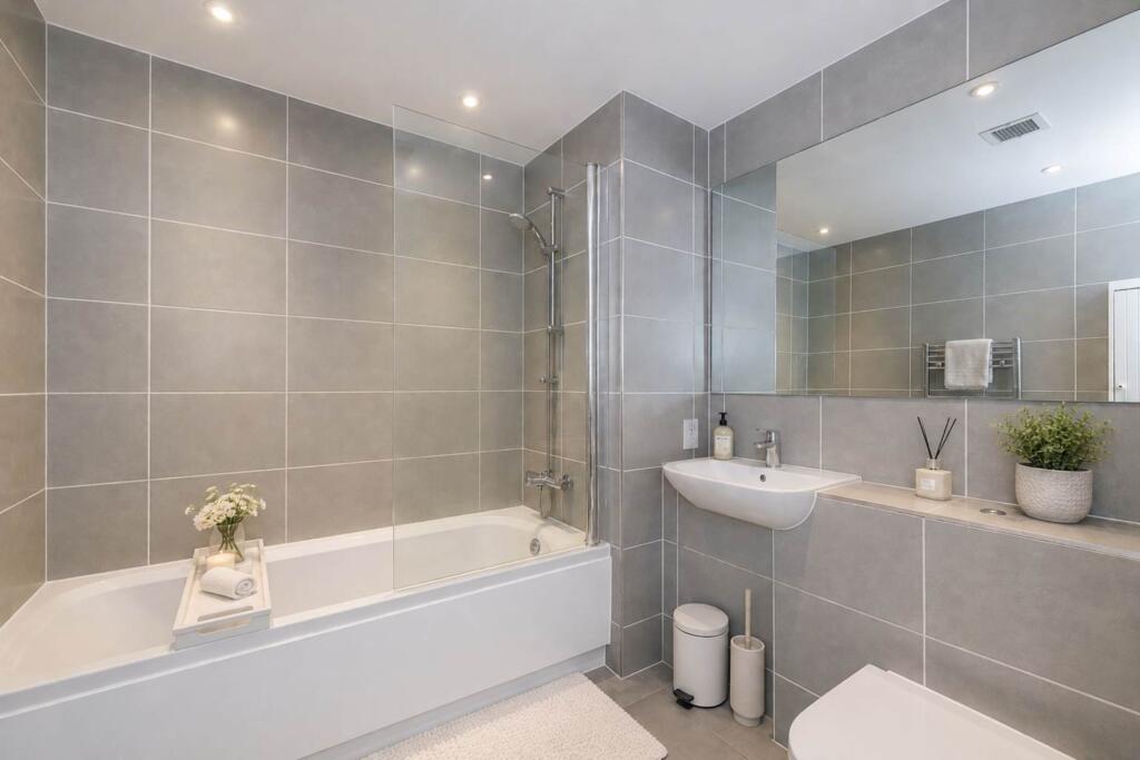 Apartment in London - More
