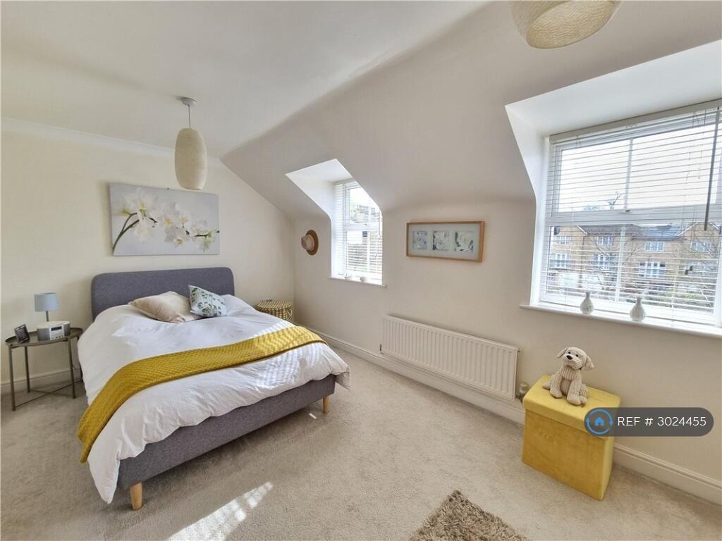 House in London - View 5