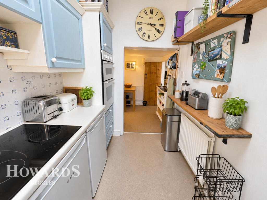 House in South Norfolk, Geldeston - More