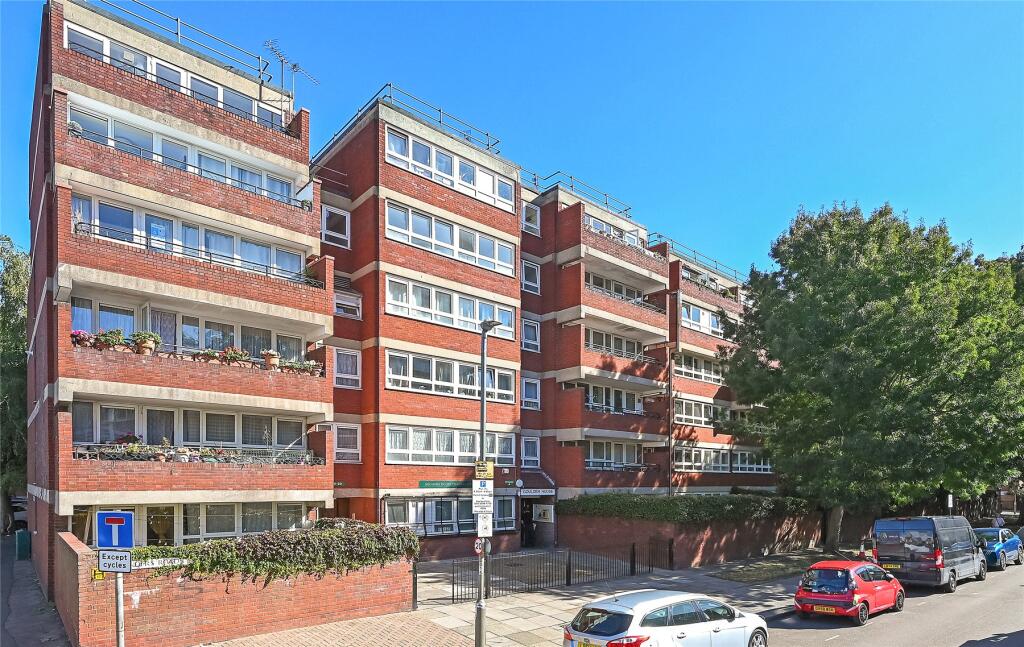Apartment in London - View 5