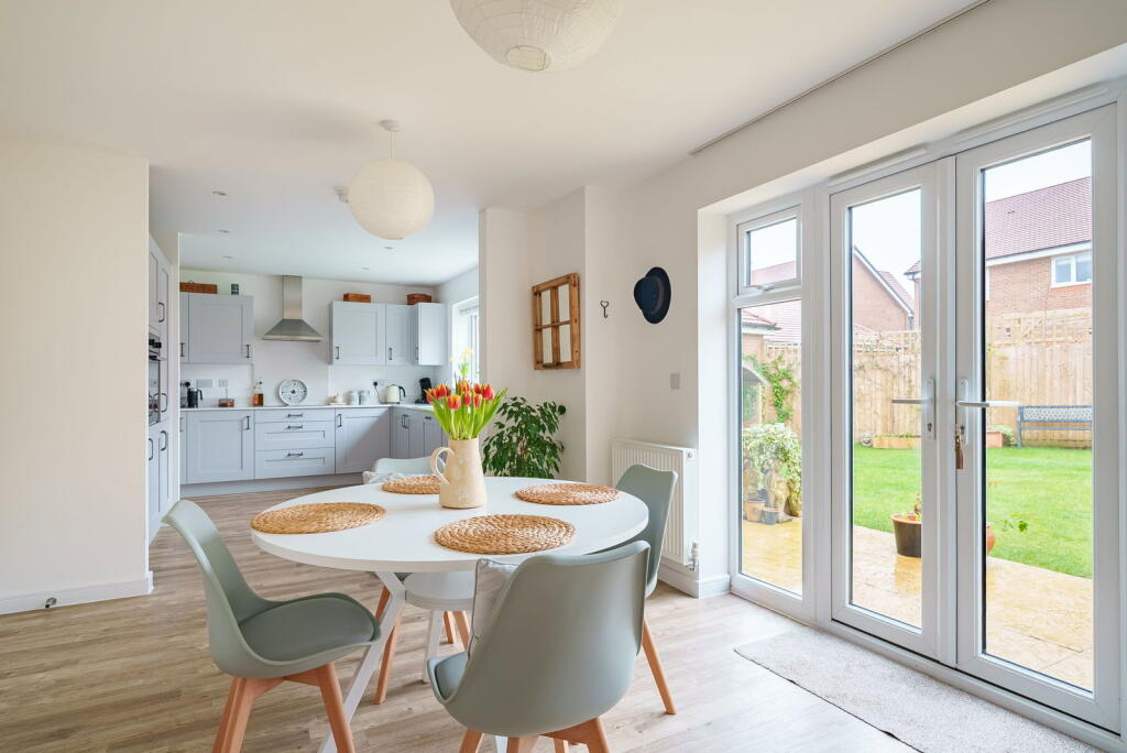 House in Redhill - View 5