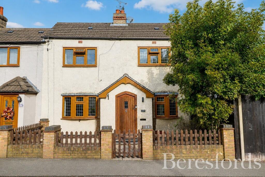 Main image of property: Hatch Road, Pilgrims Hatch, CM15