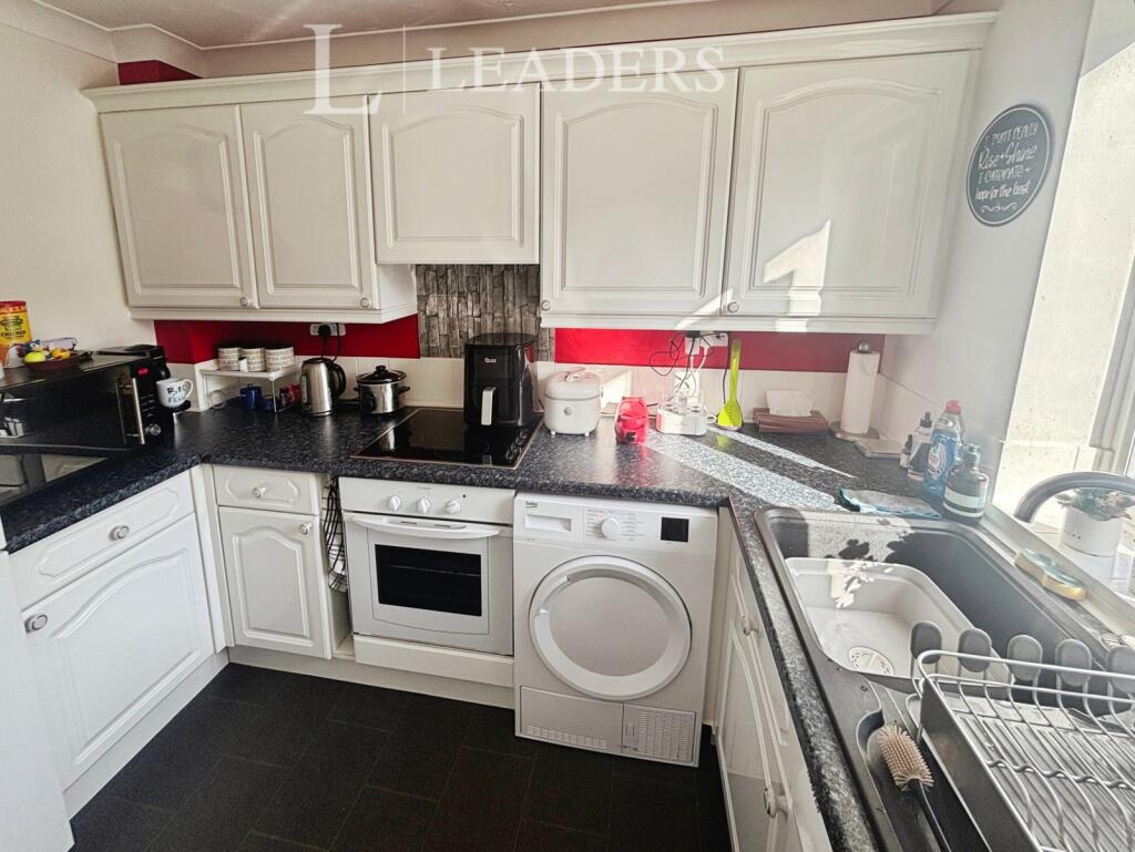 House in Portsmouth - View 5