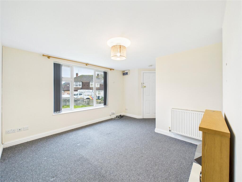 1-bed flat on Riverland Drive, Bristol, BS13, £145,000