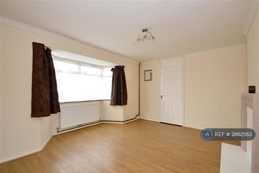 House in Tonbridge - More