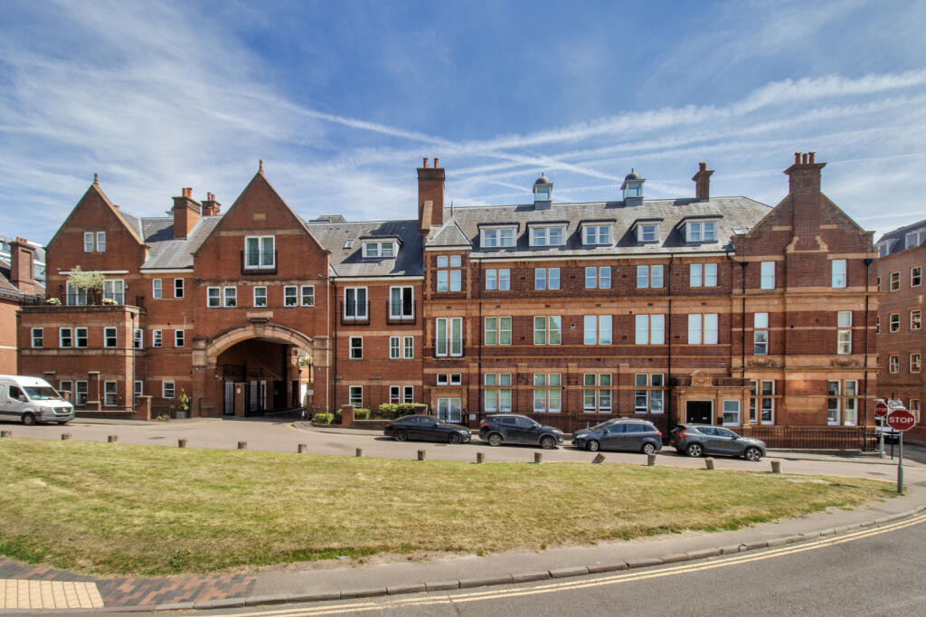 Main image of property: London Road, Tunbridge Wels