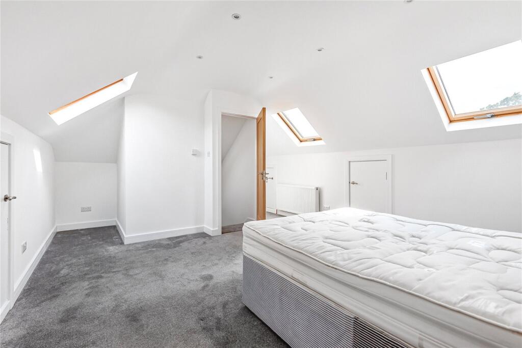 House in London - View 4