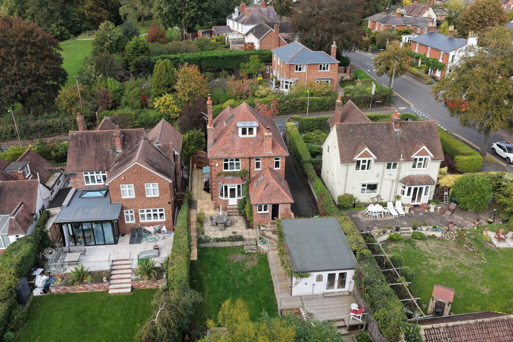 House in Dudley, West Midlands - View 4