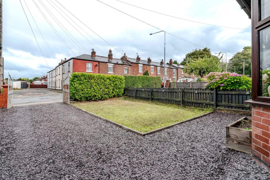 House in Preston - View 5