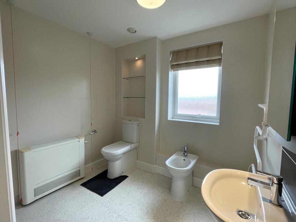 Main Street, Tiddington, Stratford-upon-Avon, CV37 photo 4