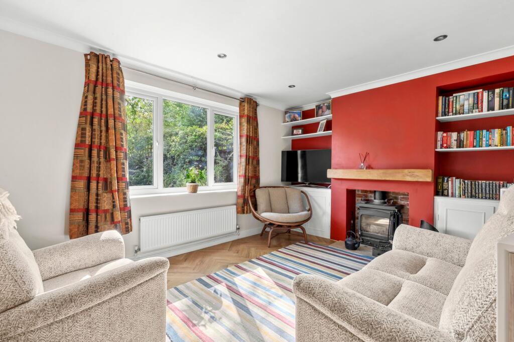 House in Halton, Buckinghamshire - View 4